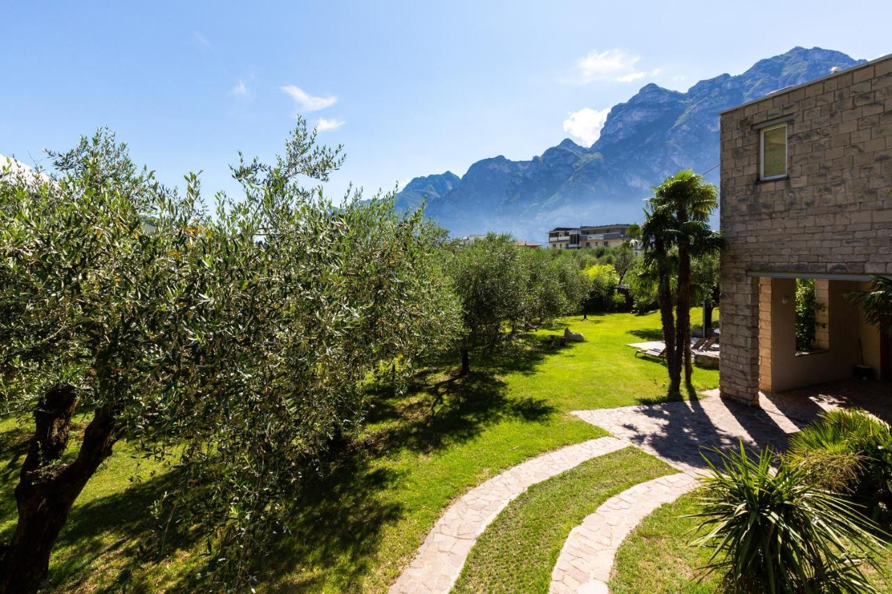 Lake House La Gemma Riva del Garda Buitenkant foto