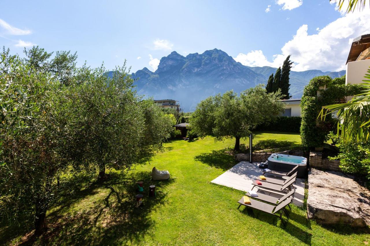 Lake House La Gemma Riva del Garda Buitenkant foto