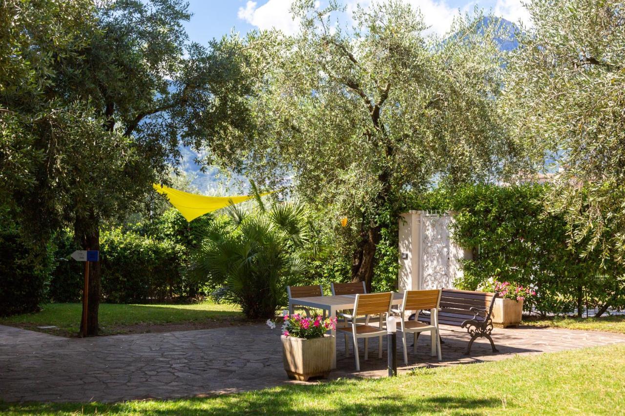 Lake House La Gemma Riva del Garda Buitenkant foto